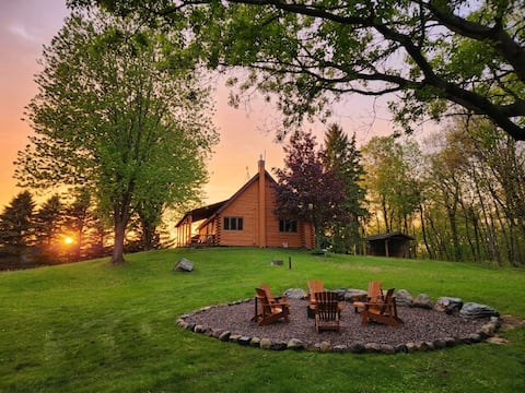 The Cabin on Kettlewood Acres - Private Forest