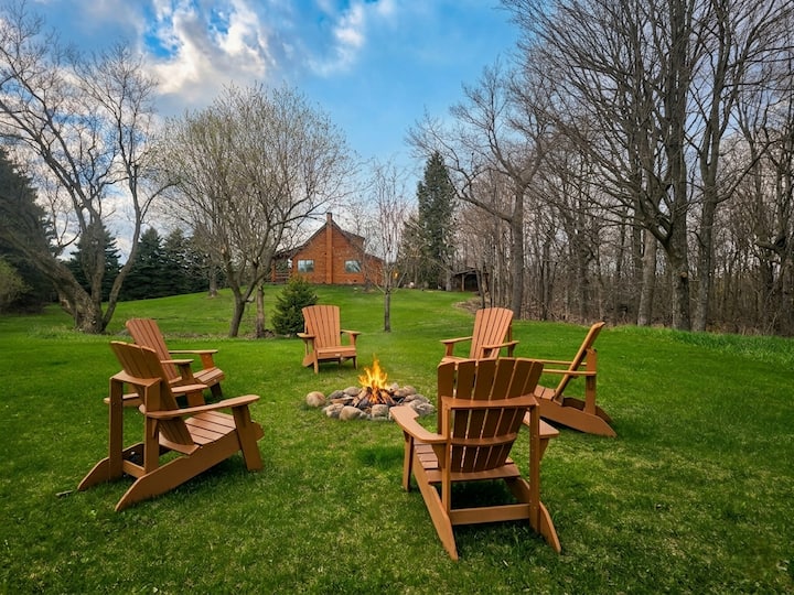 The Cabin On Kettlewood Acres - Private Forest - Wisconsin