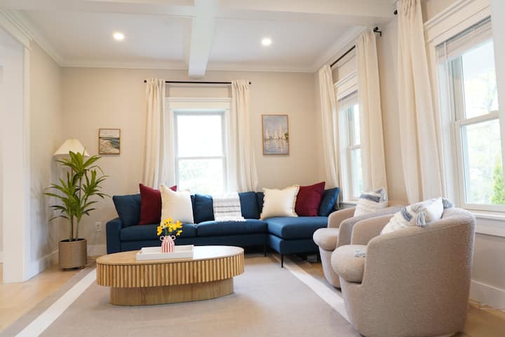 Luxury 4bdr, 3.5bath Home 5 Min Walk To Lake Beach - Cape Cod, MA