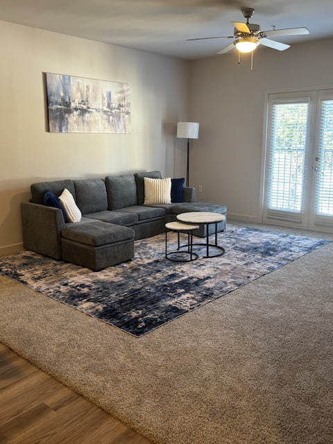 Top Airbnb: Mulan Escapes | Luxury Buckhead Gem | Free Parking in Loring Heights
