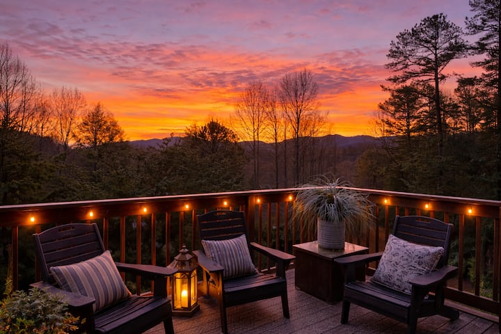 Luxury Retreat|sauna|hot Tub|bbq|firepit|game Room - Gatlinburg, TN