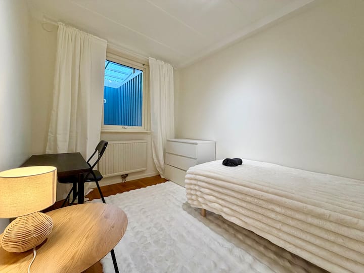 საძინებელი 1