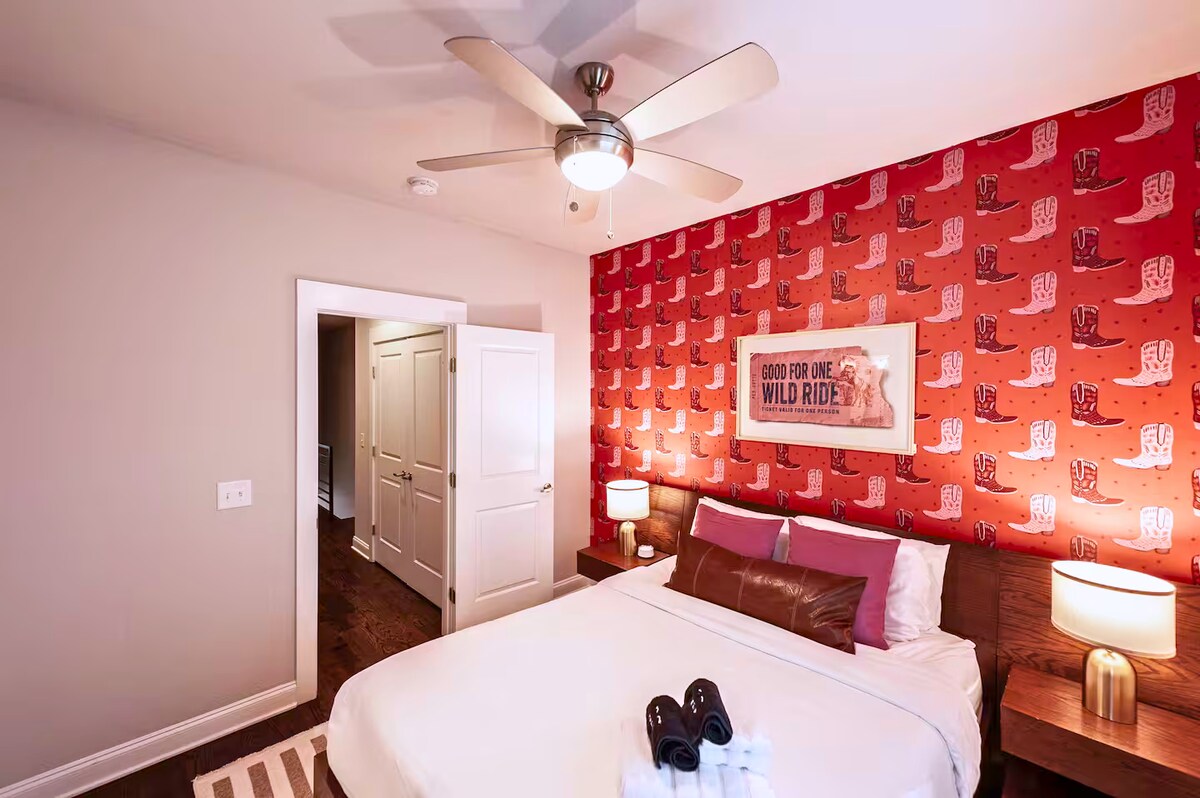 Dhomë gjumi në katin e tretë me banjë të përbashkët