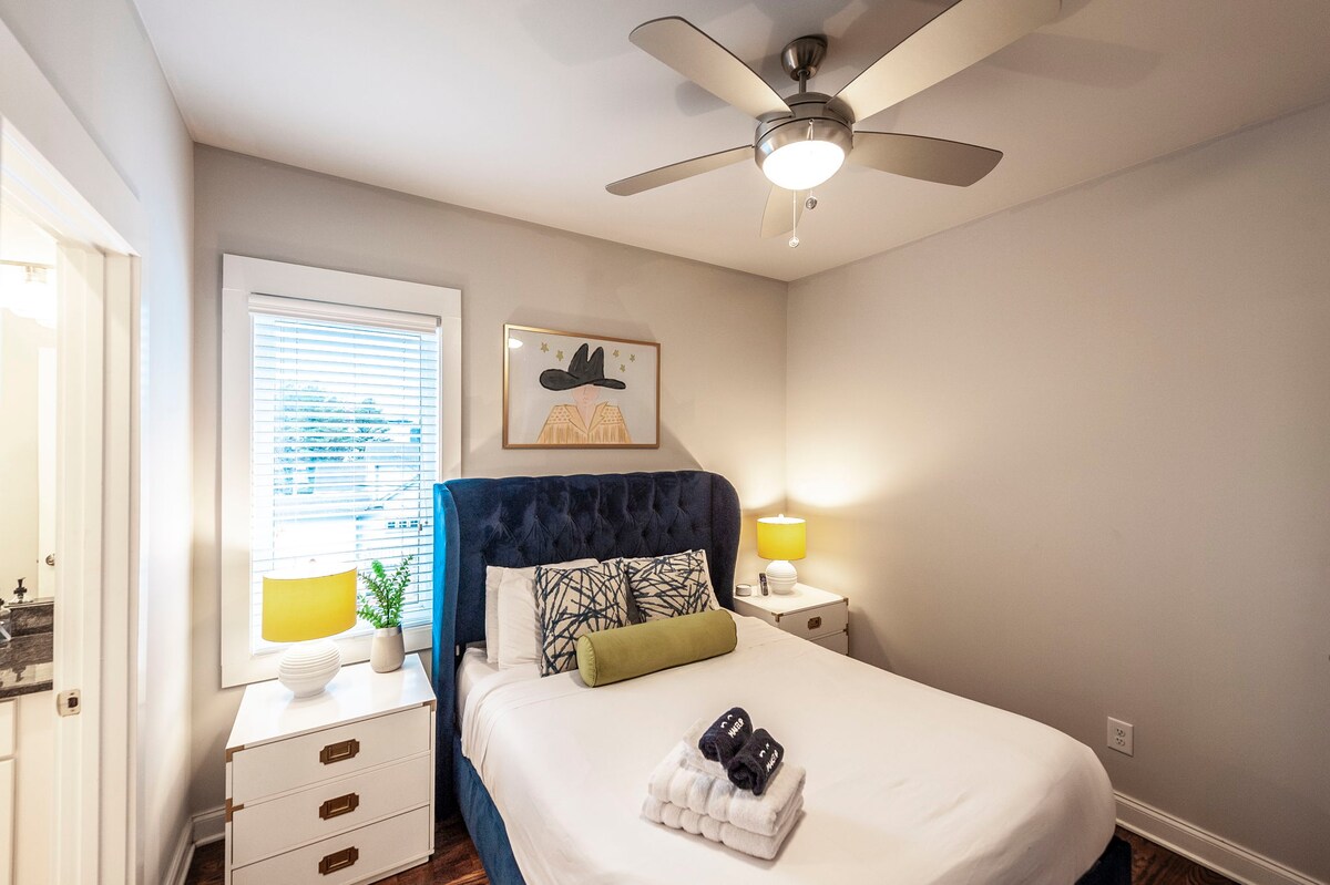 Dhomë gjumi në katin e tretë me banjë të përbashkët jack and jill