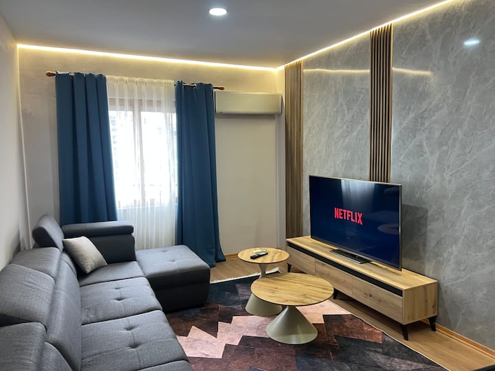Philip's Apartment - Tirana