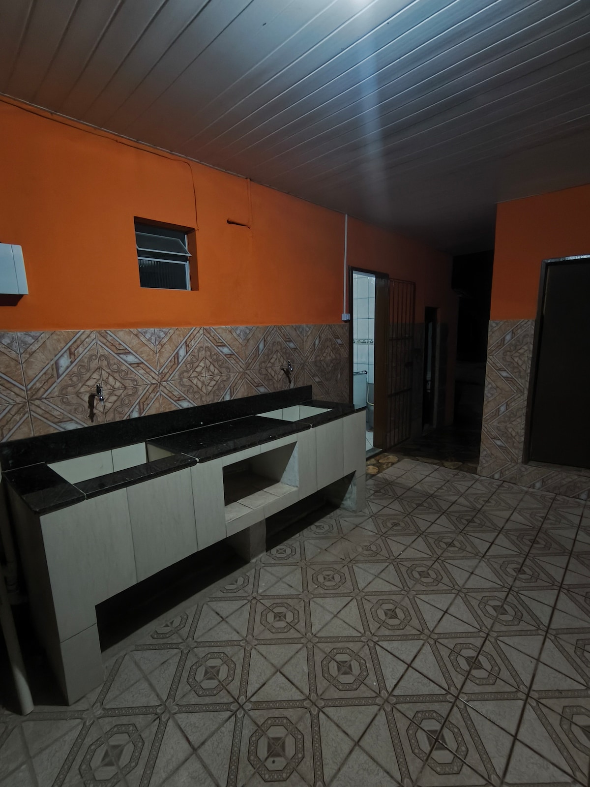 Imóvel de sucesso: House in a neighborhood 7 minutes from Morro Beach em Guarapari