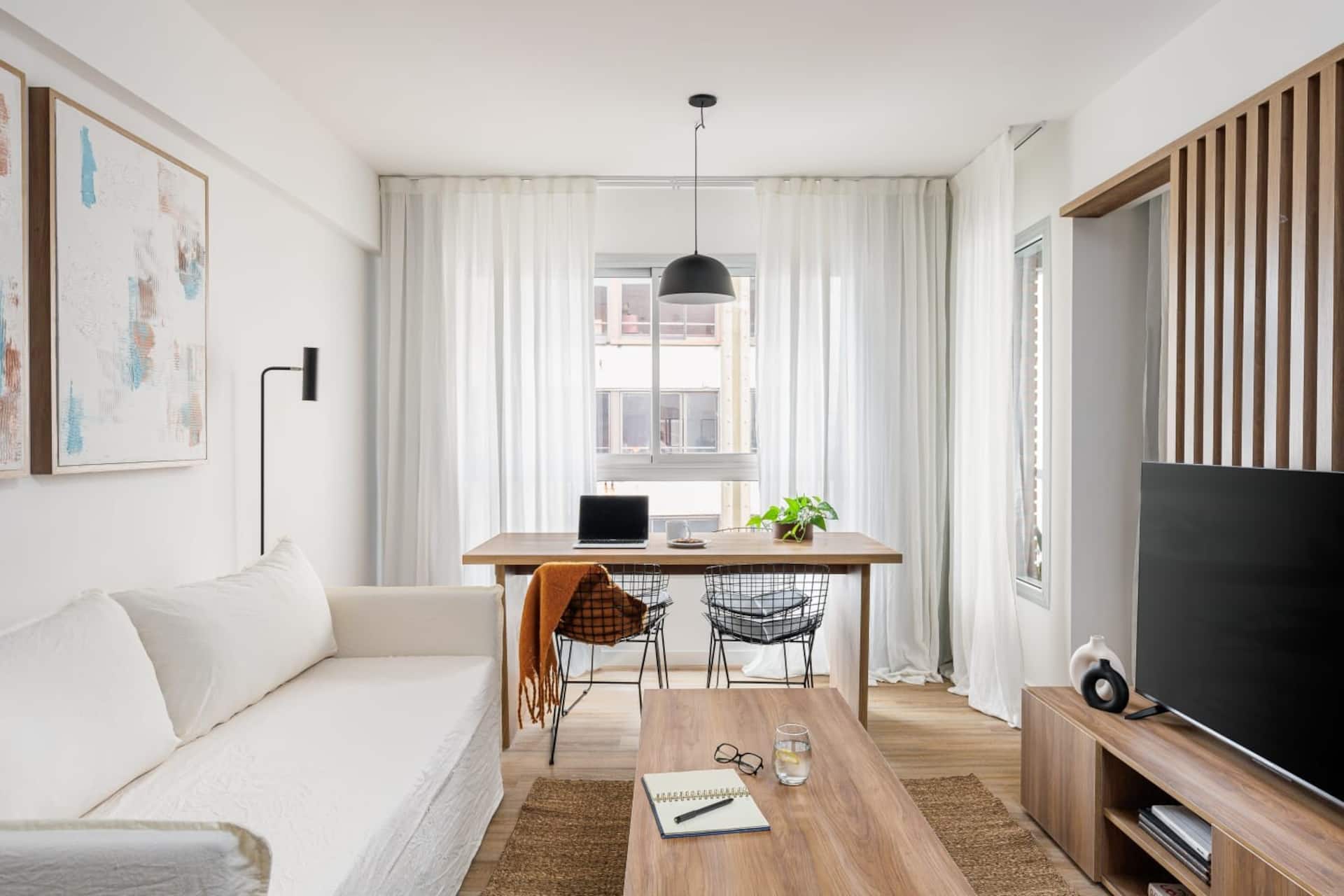 San Telmo Light Studio | Pool & Gym