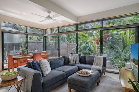 Top performing Airbnb: SecretGarden Villa | Tropical Retreat & Pool in Byron Bay