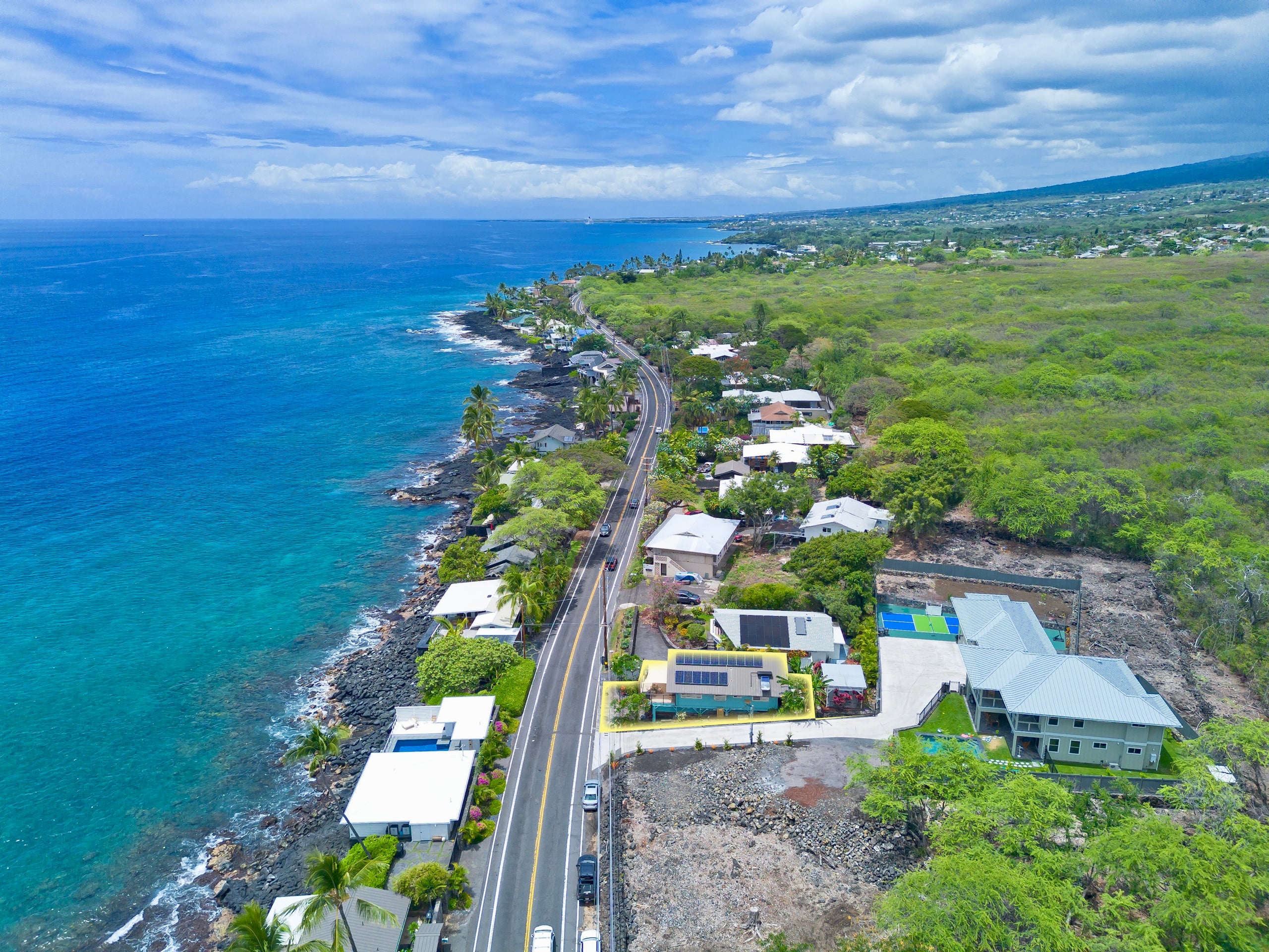 Home in Kailua-Kona · ★5.0 · 2 bedrooms · 2 beds · 2 baths - Image 31