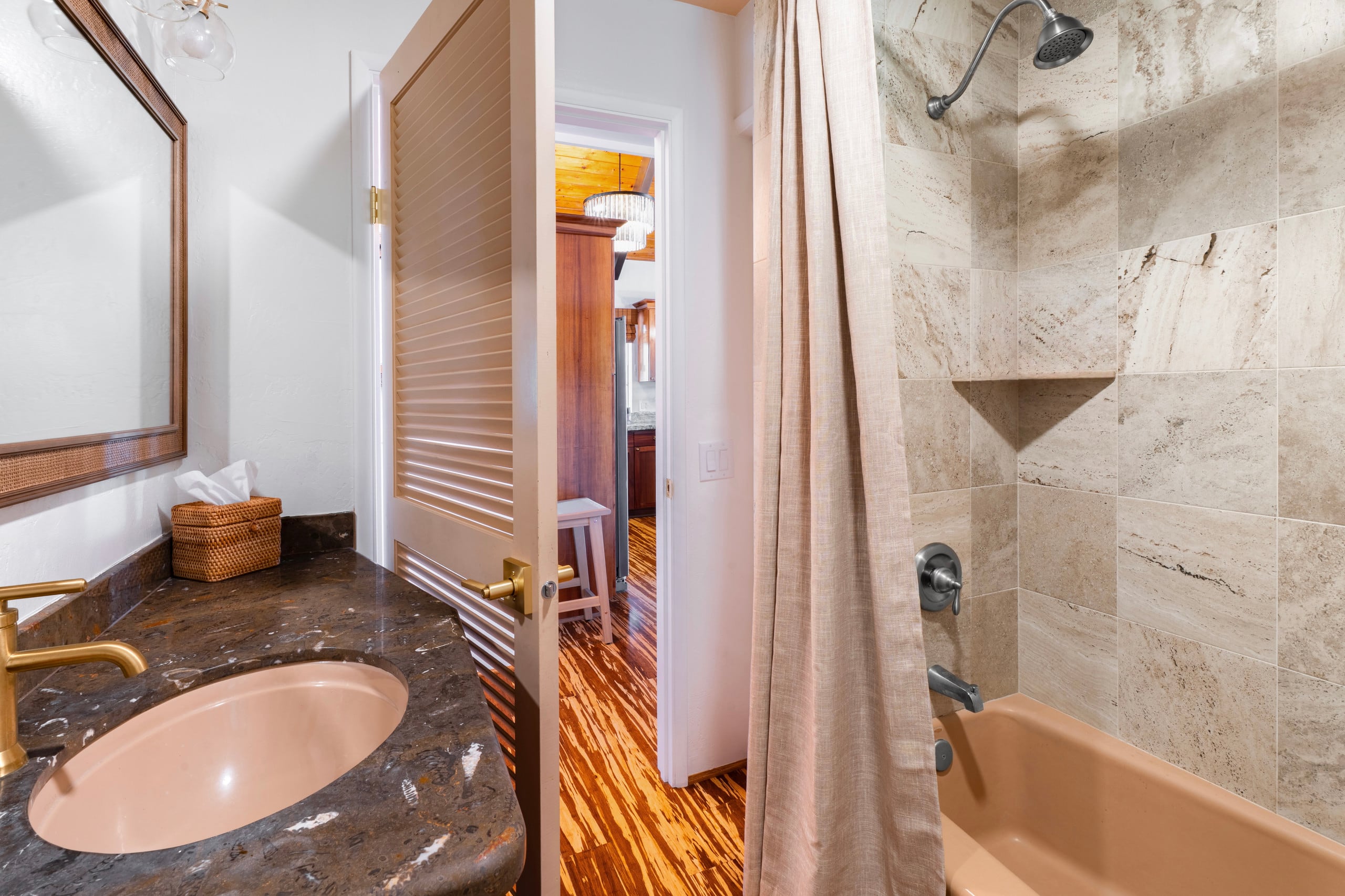 Home in Kailua-Kona · ★5.0 · 2 bedrooms · 2 beds · 2 baths - Image 17