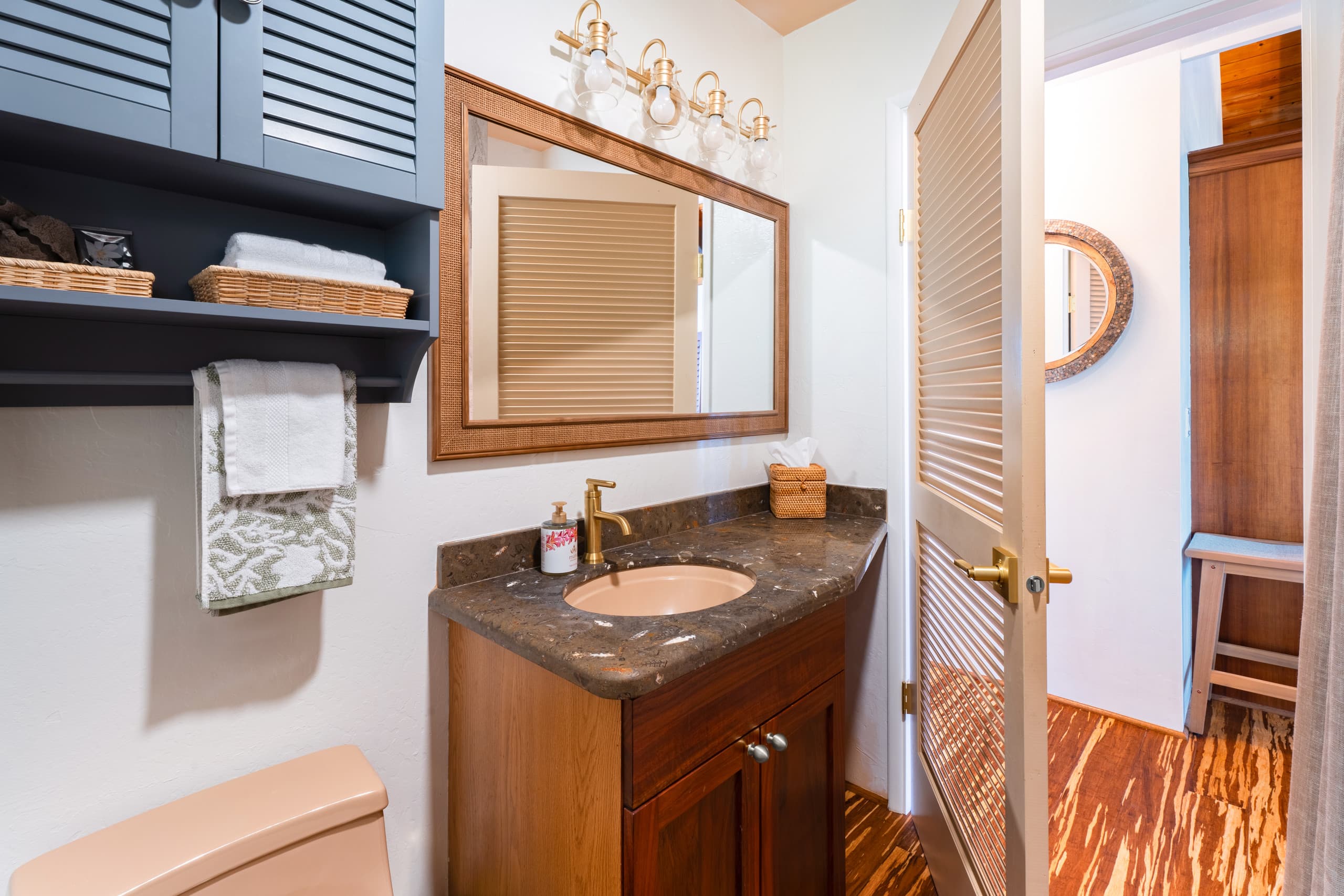 Home in Kailua-Kona · ★5.0 · 2 bedrooms · 2 beds · 2 baths - Image 16