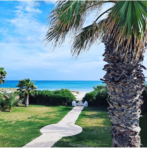 La Plage Sidi Mahersi Nabeul's House, Sea View