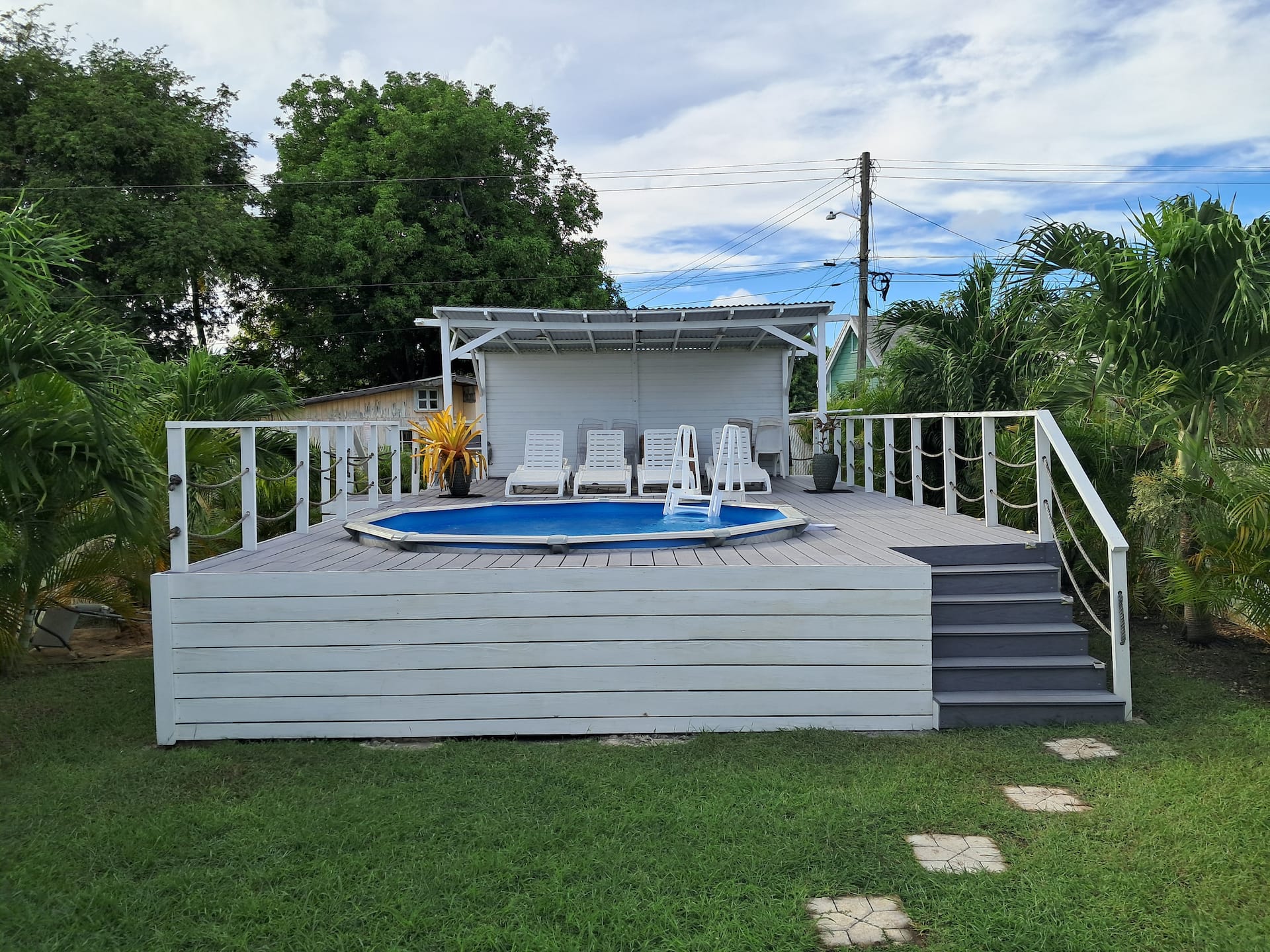 Oistins Cottage - Moments to the beach !!!