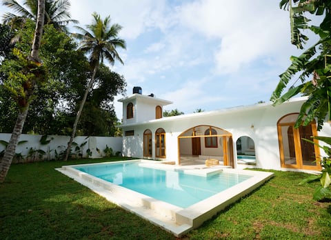 Casa Soulei - Brand new Designer Villa in Ahangama