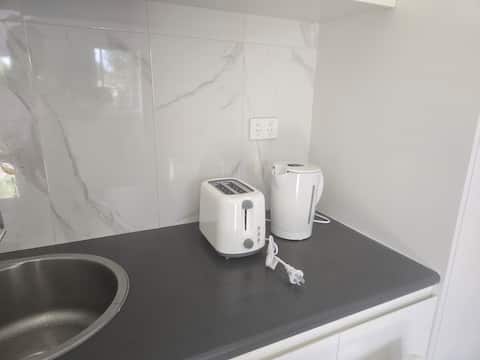 Popular Airbnb listing: Cosy Granny flat in Lidcombe