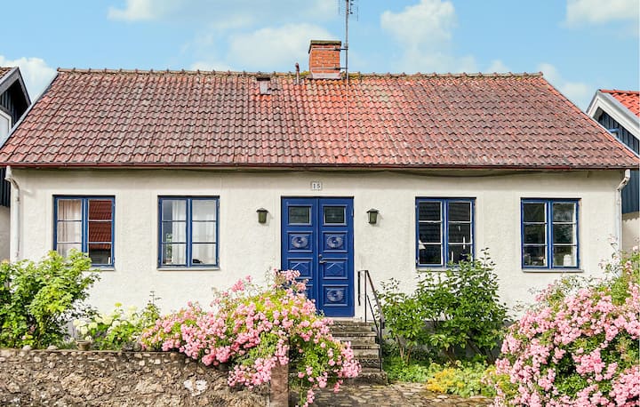 Beautiful Home In Baskemölla With House Sea View - Simrishamn