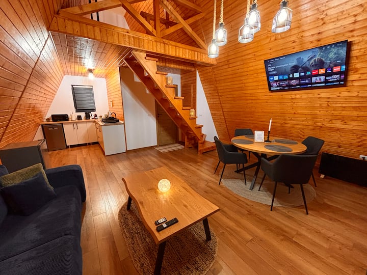 Art A Cabin - Valea Doftanei