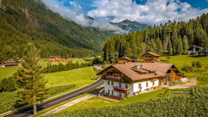Helle Ferienwohnung Mit Alpenpanorama - Vals, Italien