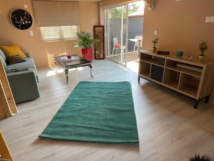 Chalet En Bois Confort 6 Personnes. Le Castellet. - Signes