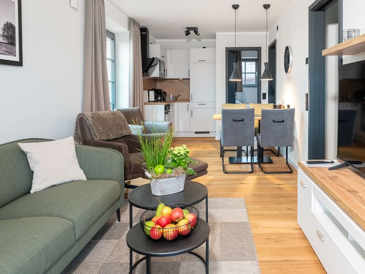 Ferienwohnung "Haus Kirschblüte" Obergeschoss - Stade