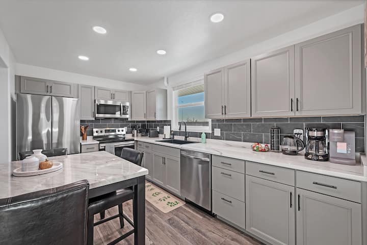 Renovated Denver 2br  Game Room  Self Check-in - Westminster, CO