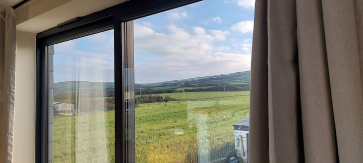 Bryn Trevor At Susan's House - Tintagel