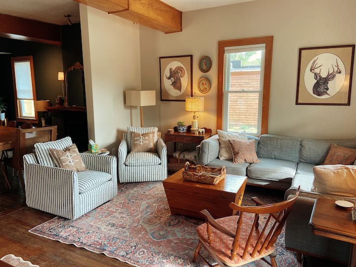 The New Richmond House - Saugatuck, MI