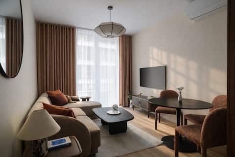 Top Airbnb: Design Apartment | Top Location | Private Parking in Wola