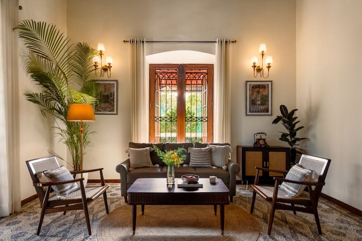 Living room image 5