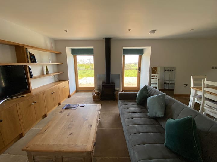 Luxury Countryside Barn Retreat, Peaceful Escape - Staffordshire