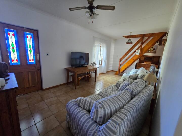 Hoekplasie Cottage (6 Adults, 2 Children) - Mossel Bay