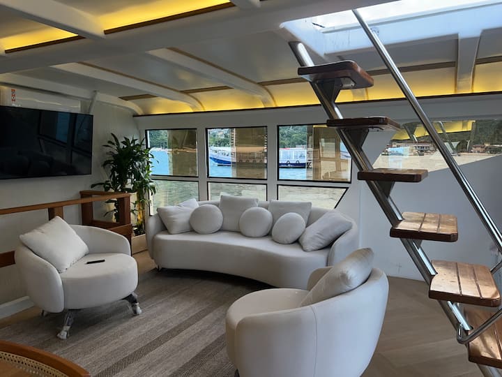 Casamarã Netuno Liveaboard - Ilha Grande