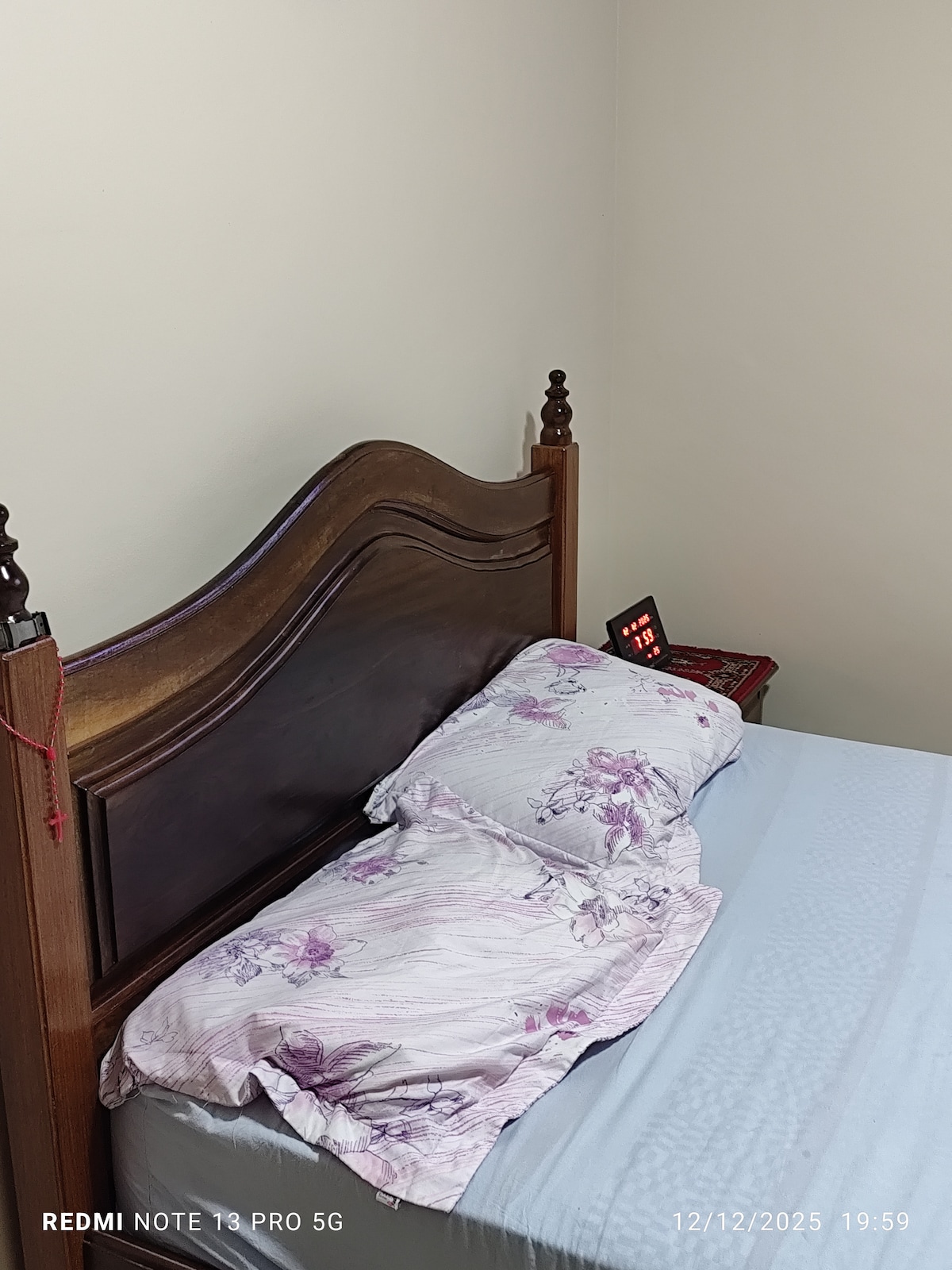 חדר עם מיטה זוגית 2