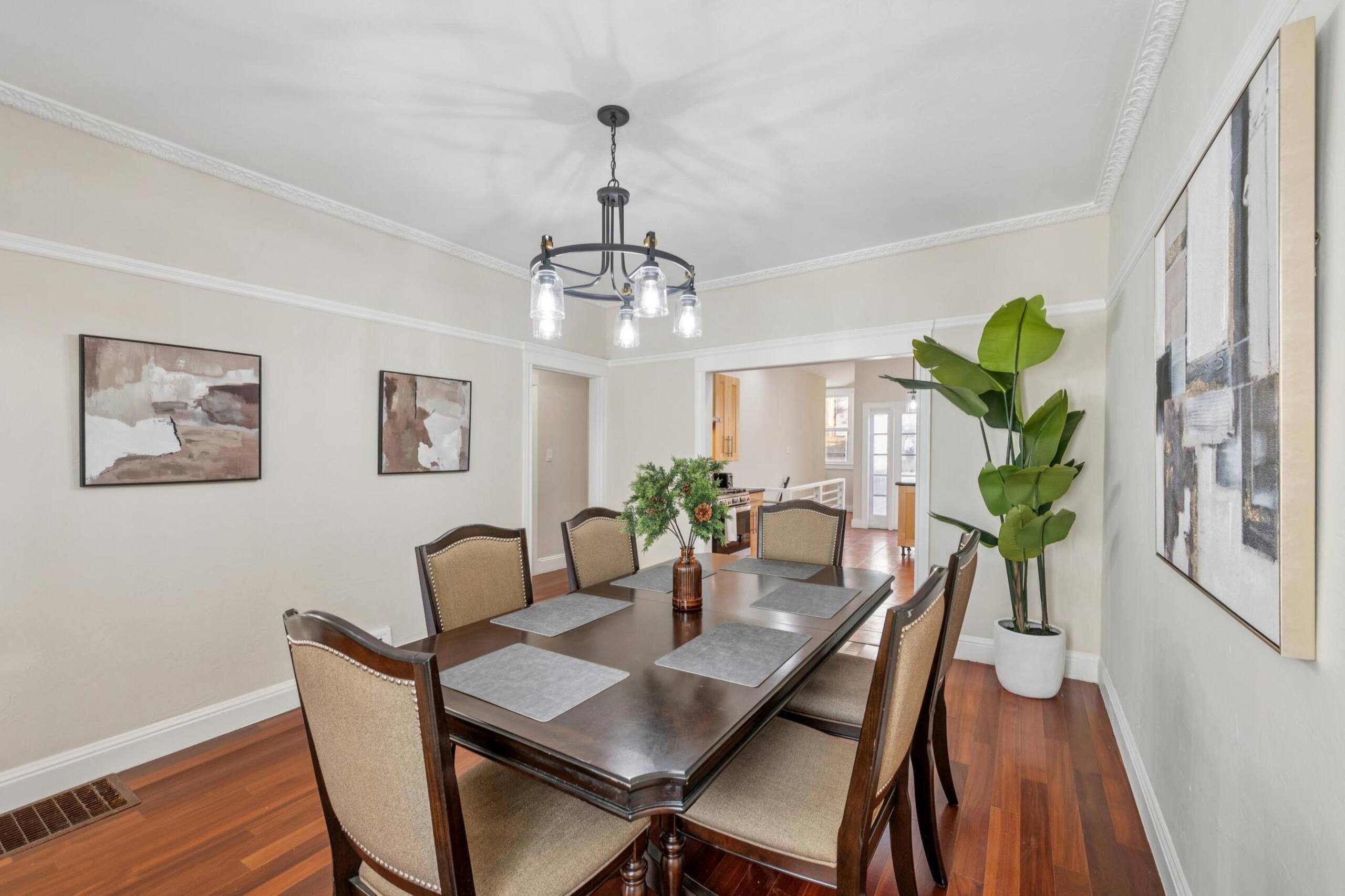 Home in San Francisco · ★5.0 · 2 bedrooms · 2 beds · 1 bath - Image 21