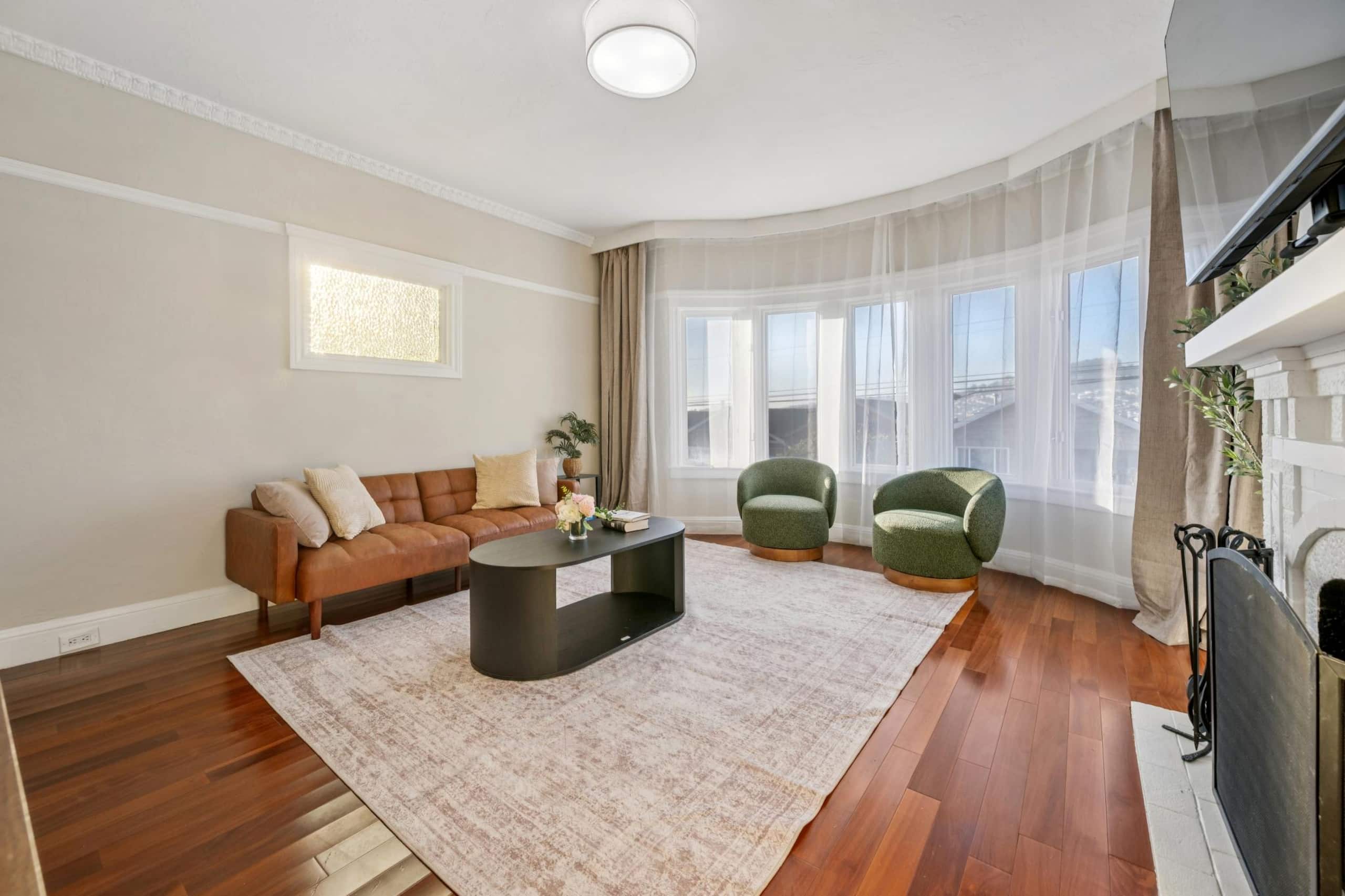 Home in San Francisco · ★5.0 · 2 bedrooms · 2 beds · 1 bath - Image 5