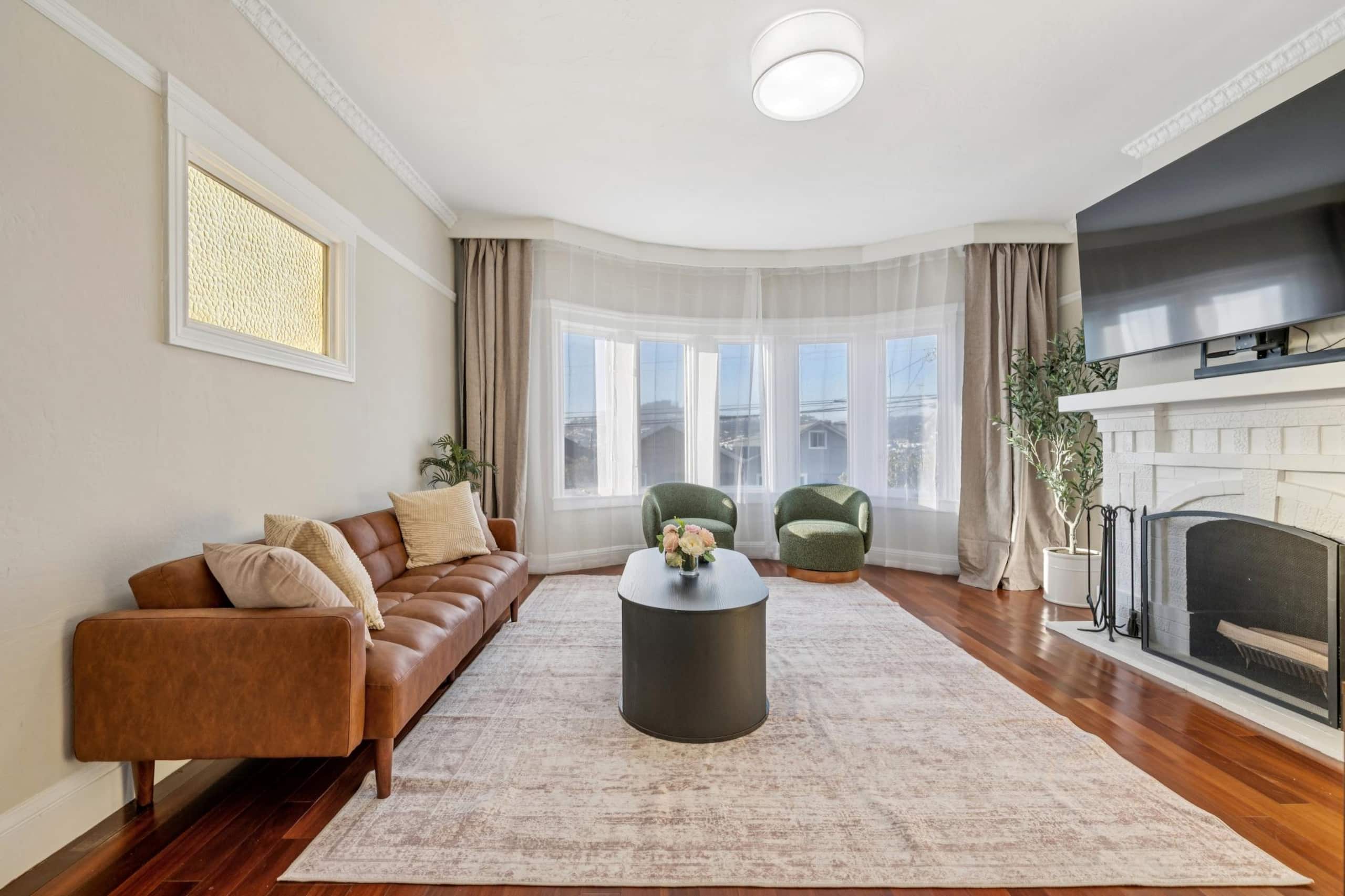 Home in San Francisco · ★5.0 · 2 bedrooms · 2 beds · 1 bath - Image 4