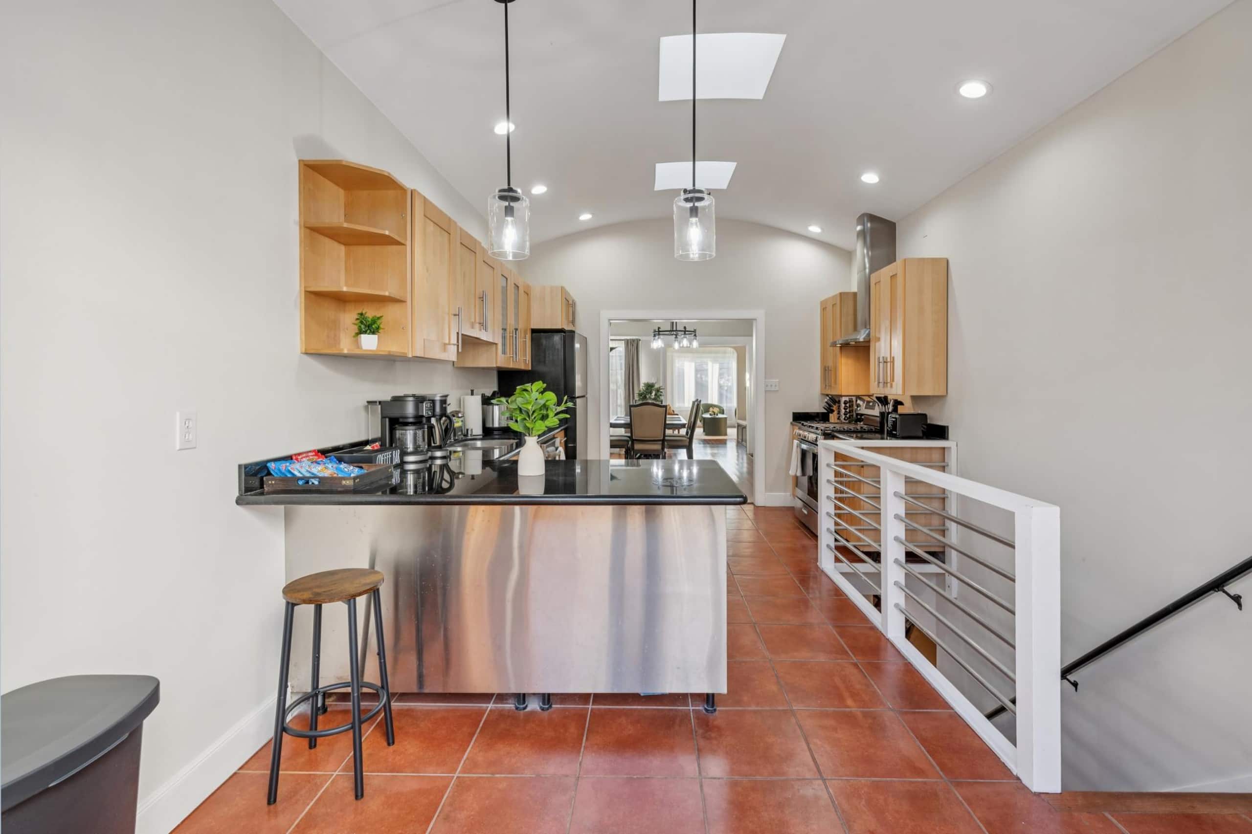 Home in San Francisco · ★5.0 · 2 bedrooms · 2 beds · 1 bath - Image 13