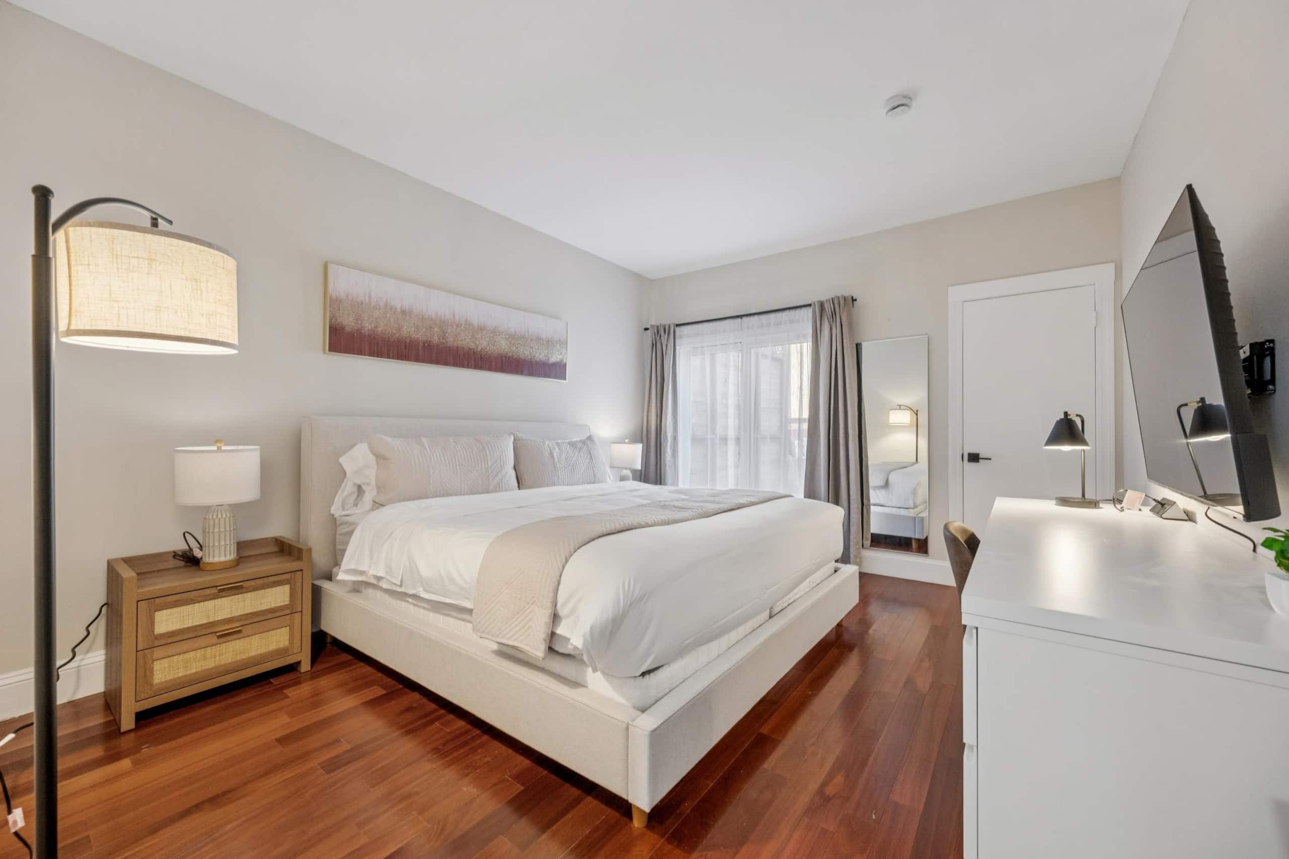 Home in San Francisco · ★5.0 · 2 bedrooms · 2 beds · 1 bath - Image 46