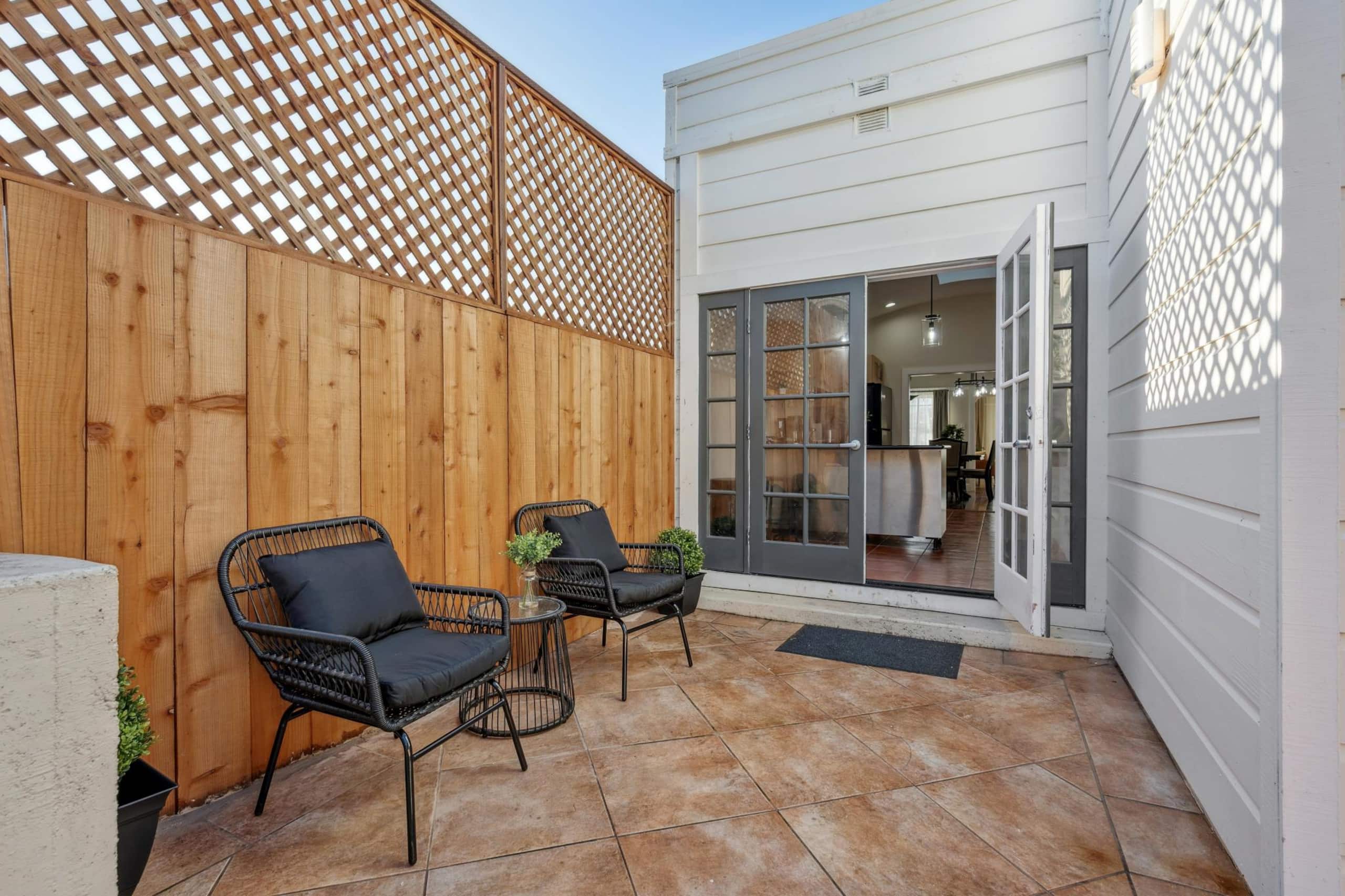 Home in San Francisco · ★5.0 · 2 bedrooms · 2 beds · 1 bath - Image 35