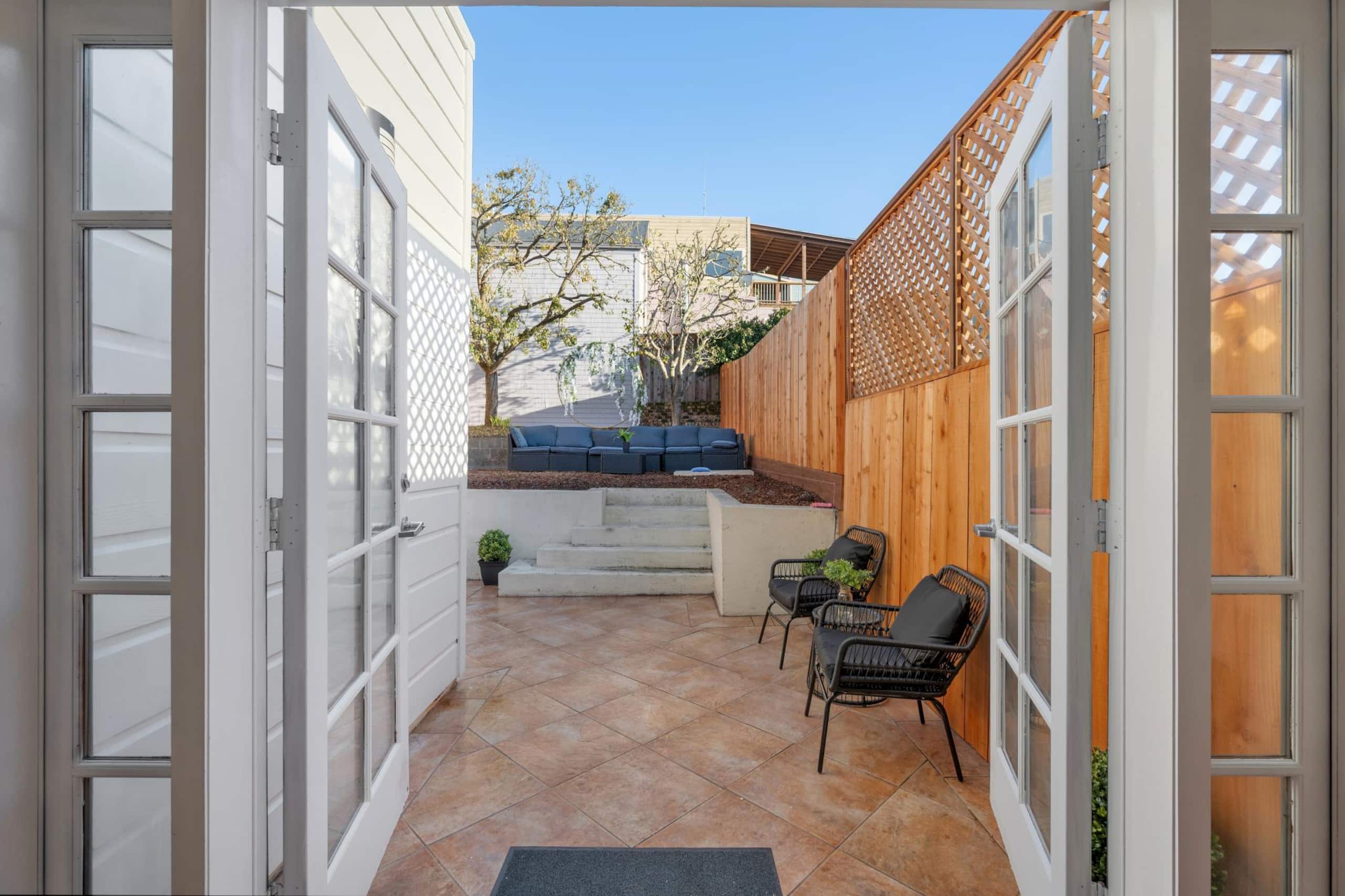 Home in San Francisco · ★5.0 · 2 bedrooms · 2 beds · 1 bath - Image 32