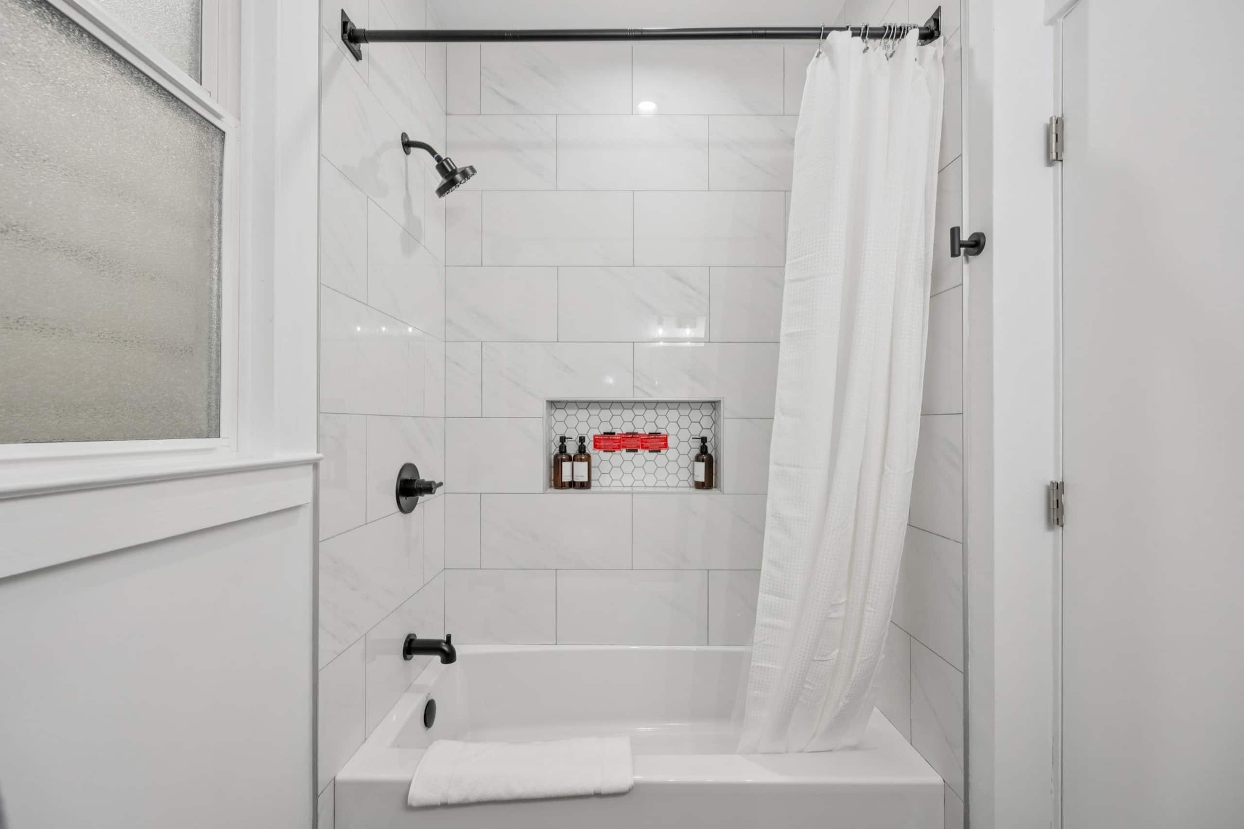 Home in San Francisco · ★5.0 · 2 bedrooms · 2 beds · 1 bath - Image 28