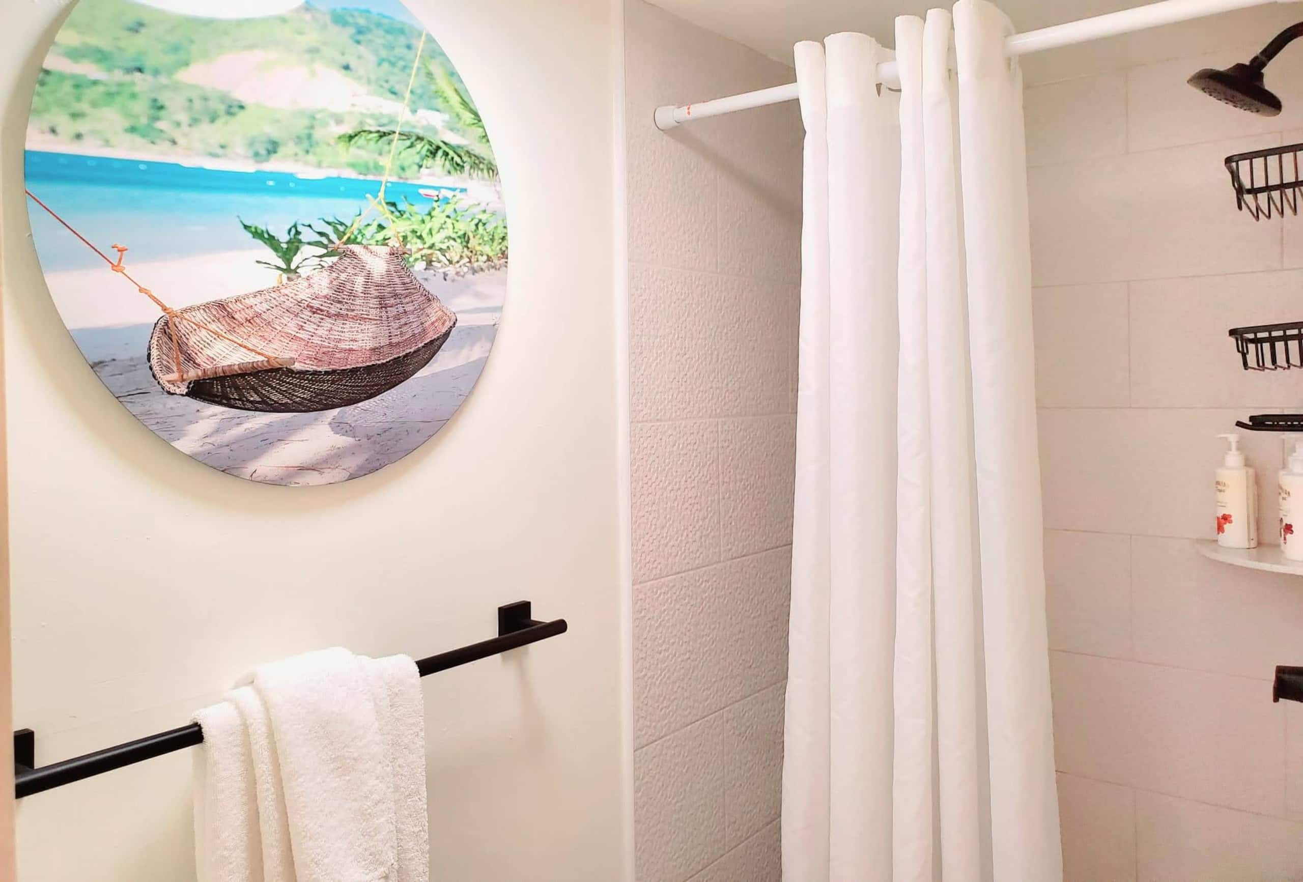 Hotel in Honolulu · ★4.77 · Studio · 1 bed · 1 private bath - Image 9