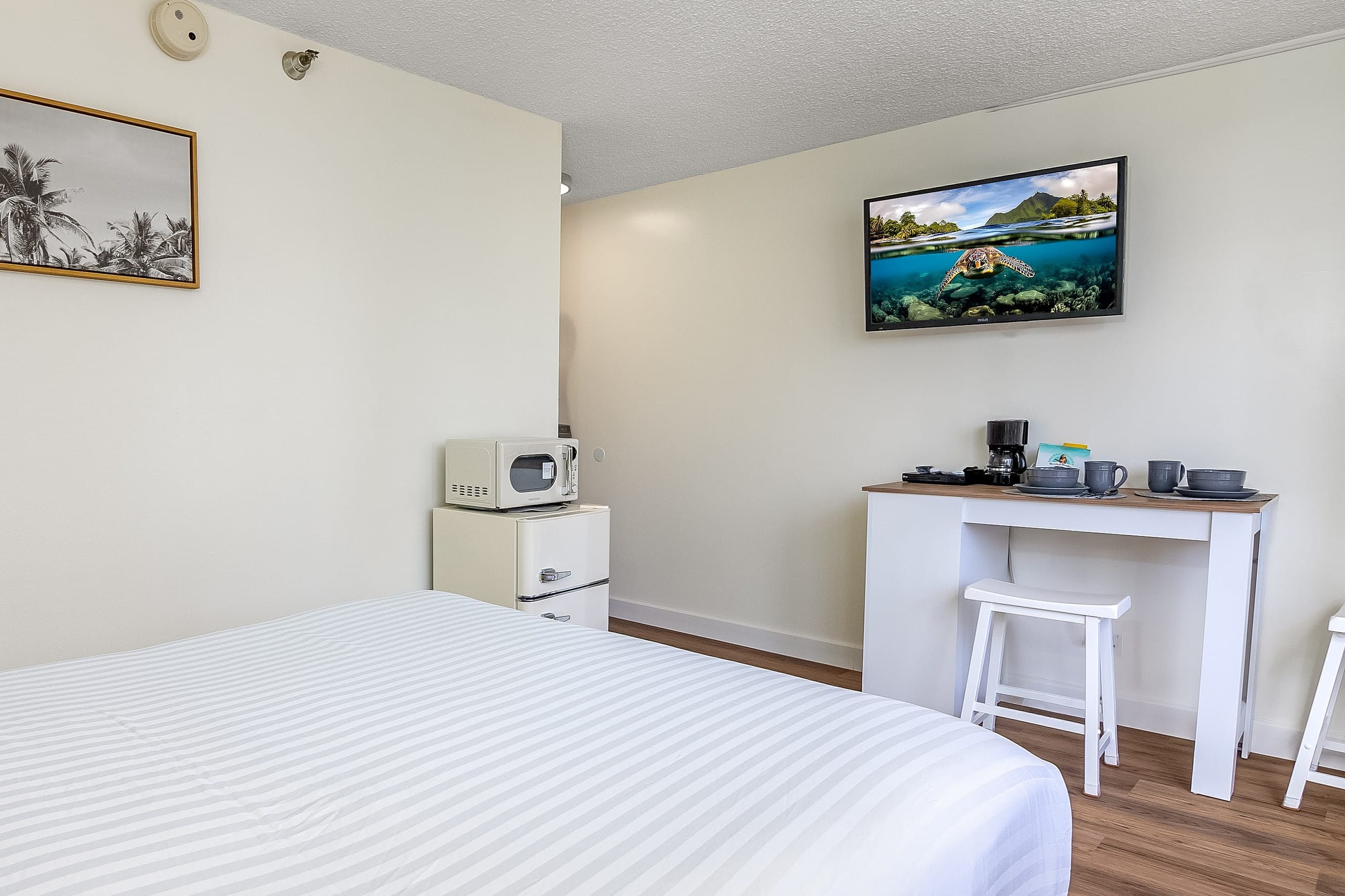 Hotel in Honolulu · ★4.77 · Studio · 1 bed · 1 private bath - Image 1