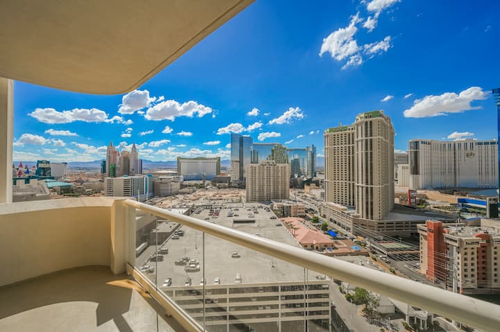 G7ts1* 2bd/2ba Studio Combo | Strip View | Balcony - Las Vegas, NV