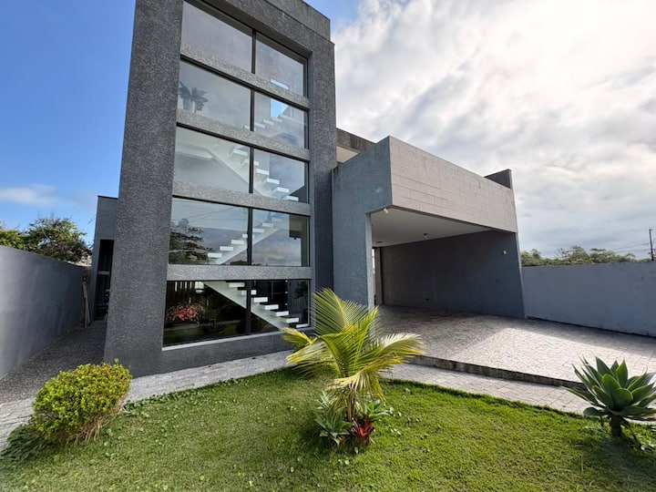 Casa Alto Padrão 30m Da Praia Com Piscina - Guaratuba