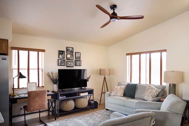 Chic Sanctuary!| Golf & Hiking |Quiet Cul-de-sac! - Marana, AZ