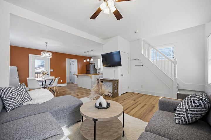 Boho Retreat | Nationwide Arena | Near Osu - Columbus, OH