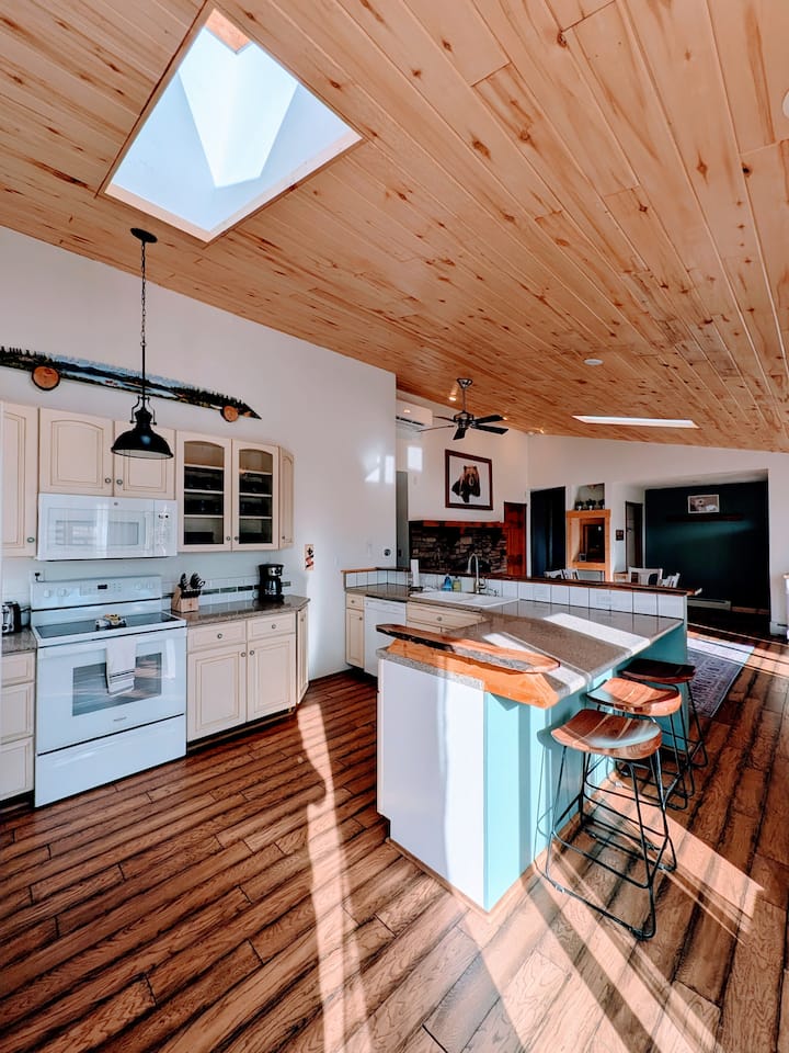 Country Living / Peaceful / Hot Tub - Salida, CO