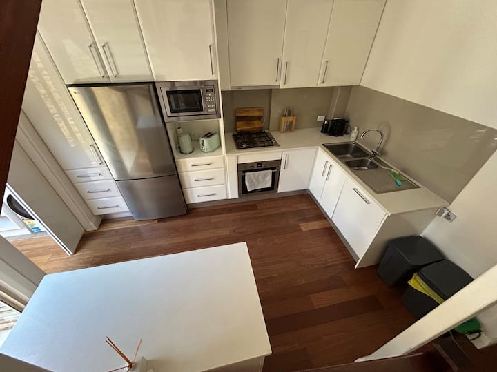 Modern Terrace Moments From The City - Lane Cove