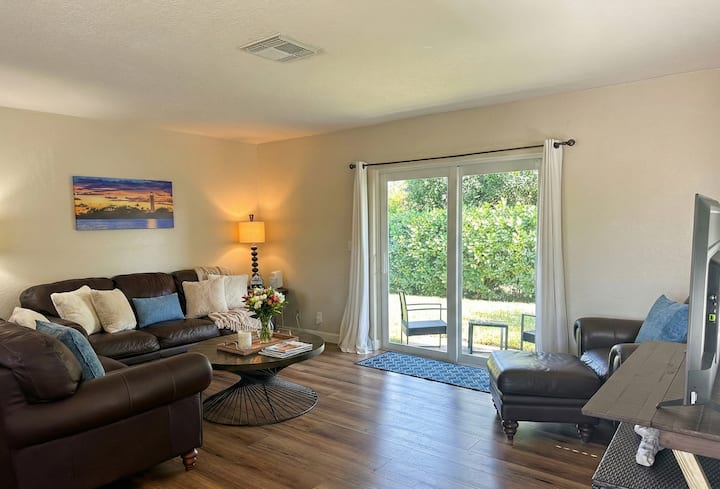 Pet Friendly Jupiter Gem | Late 12pm Checkout - Jonathan Dickinson State Park, Hobe Sound